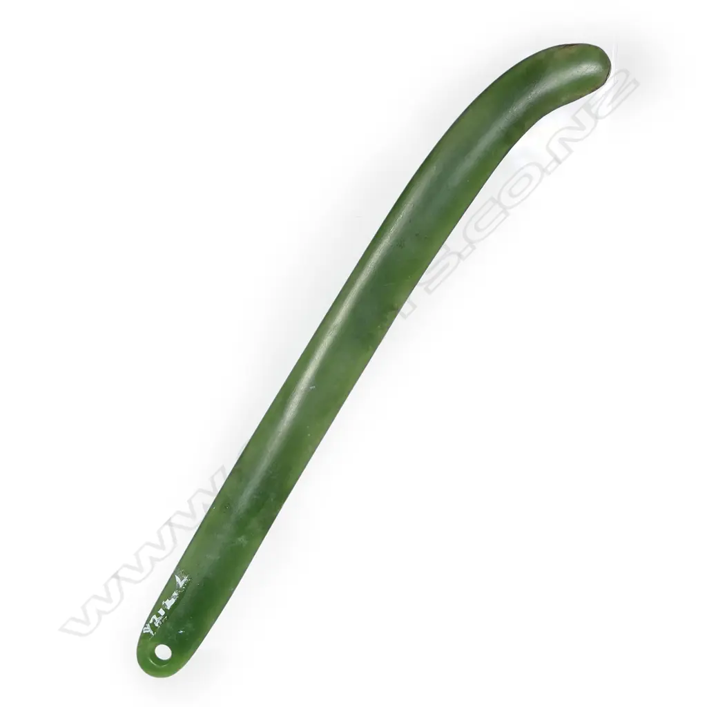 An old Māori pounamu long kapeu ear pendant, Image 1++